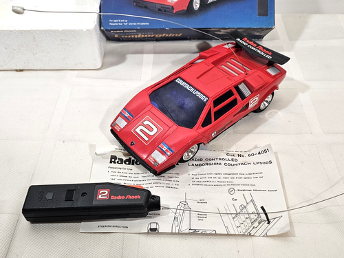 Vintage RADIO SHACK Red Remote Controlled Lamborghini Countach 60-4051 TESTED - Picture 2 of 7