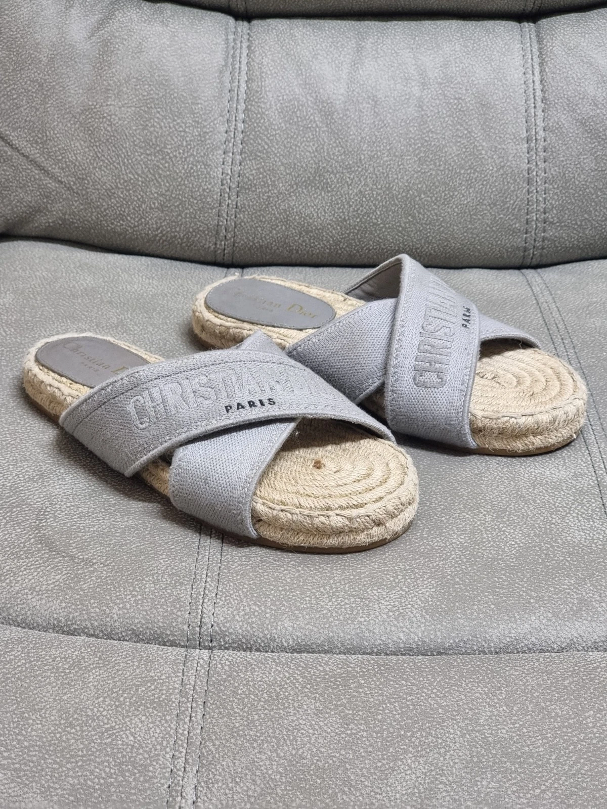 Sandales plates Christian Dior Granville gris Dway logo espadrille sangle slide 36