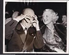 Ed Wynn with wife Dorothy Elizabeth Nesbitt 1947 press photo 50020