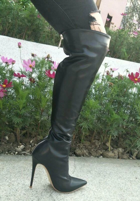 Sexy women in thigh best sale boots
