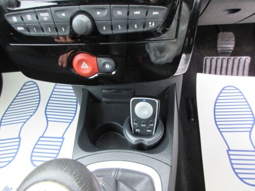 2012 Renault Clio 1.2 16V Dynamique TomTom 3dr Cambelt Recent HATCHBACK Petrol M - Picture 20 of 23