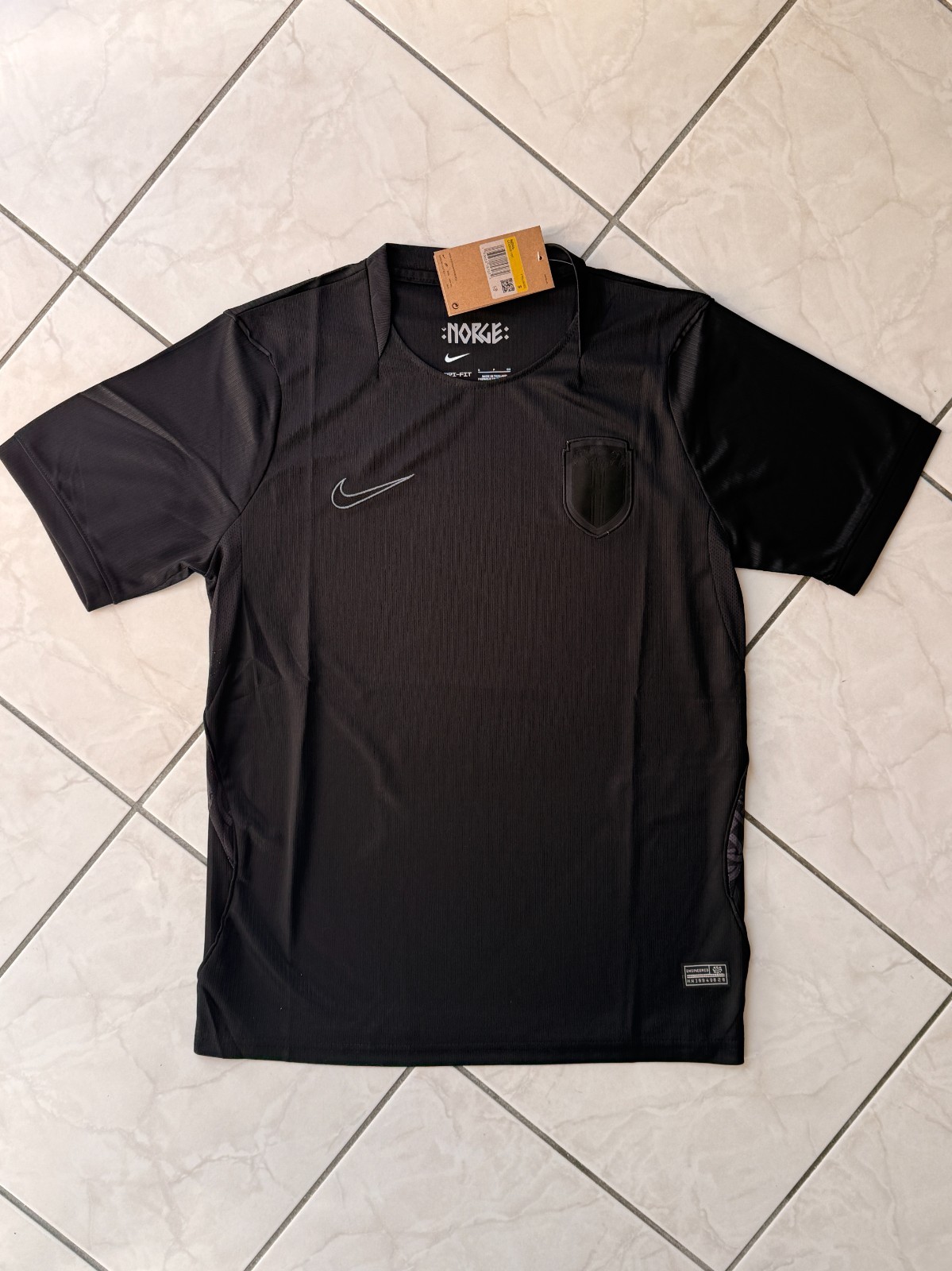 Maillot Norvège extérieur 2026 en taille S pour homme coloris blanc épuré