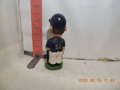 Ichiro Suzuki Seattle Mariners MLB Baseball Bobblehead by Bobble Dobbles 7.5" - Picture 2 of 3
