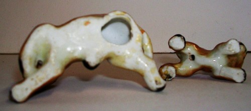 2 Small Hollow-cast Porcelain Lion w/ Cub Figurine Set - Foto 3 di 3