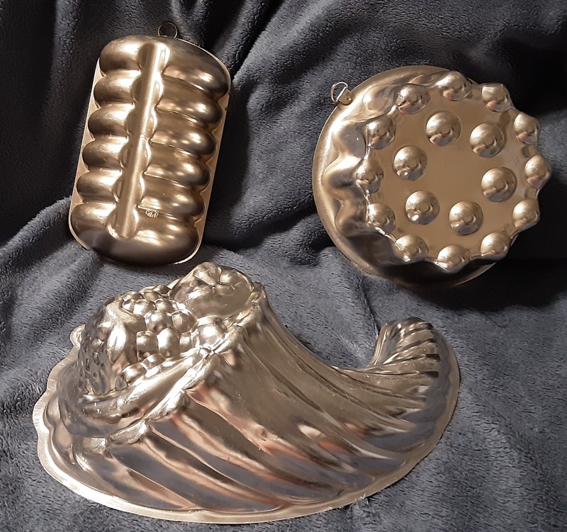 3 Vintage Copper Jello Molds--Ribbed Loaf, Bumpy Circle, Cornucopia