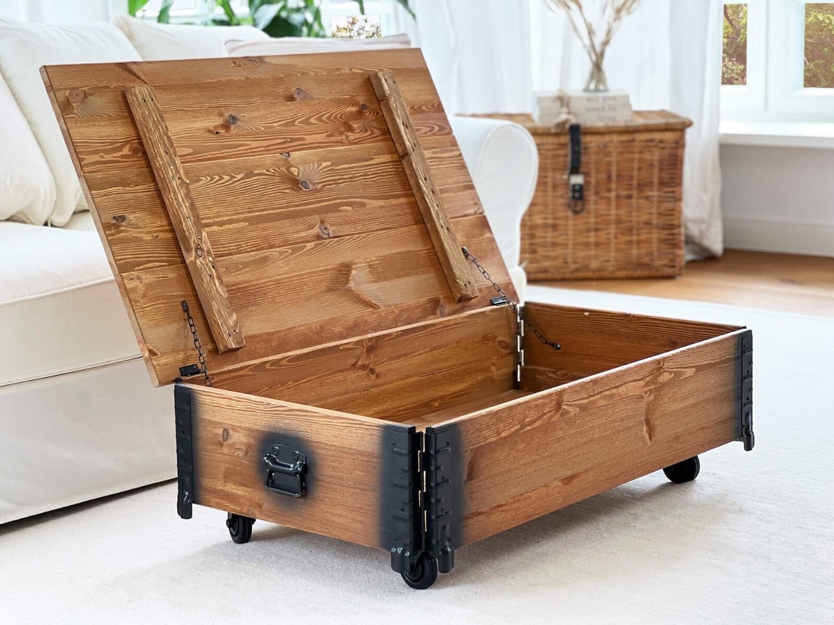 Table basse coffre carrée en acacia – Bois & Chiffons