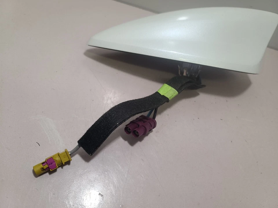 Cadillac CTS 2014-2019 radio superior audio techo antena aleta tiburón 23148605 OEM Foto 2 de 4