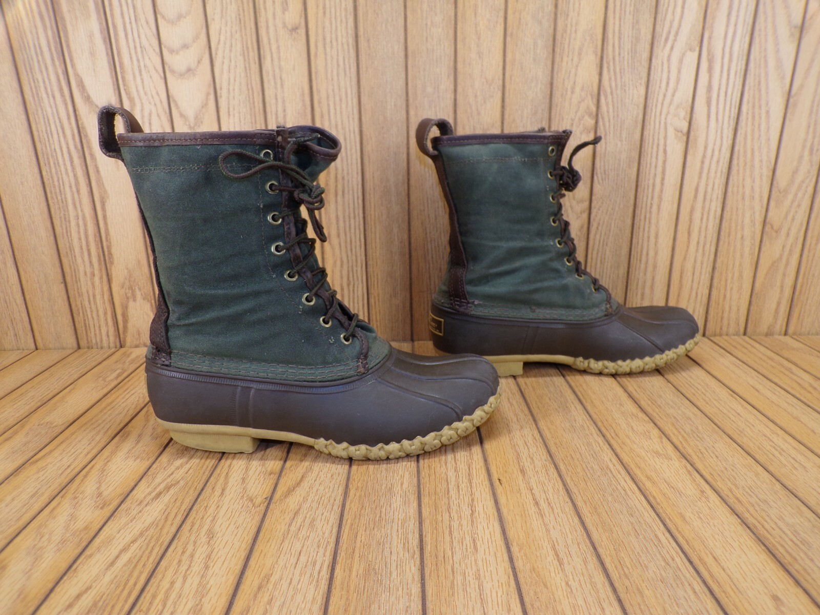WAXED CANVAS UNLINED MAINE HUNTING SHOE 