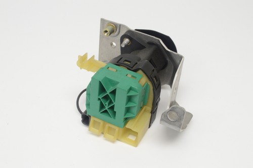 97-04 C5 Corvette Ignition Switch w/ Key #11 100424 - Picture 4 of 5