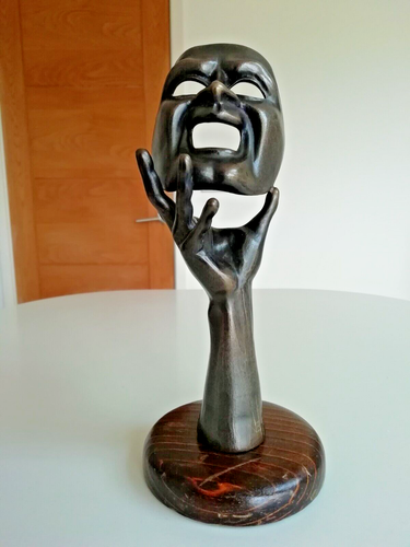 DONATO VELLECA B.1955 - BRONZE SCULPTURE - COMEDY MASK - SIGNED VELLECA - 9 INCH - Picture 1 of 20