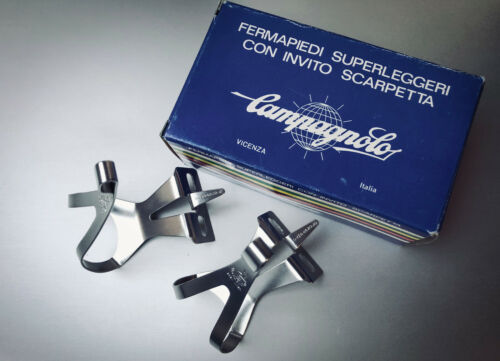 PEDALS TOE CLIPS RECORD SUPERLEGGERI CAMPAGNOLO OLD LOGO SIZE "M" NIB FERMAPIEDI - Foto 3 di 6