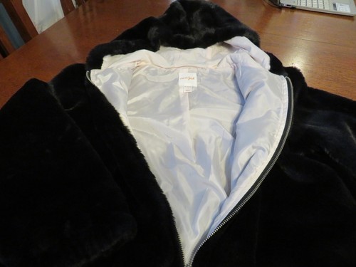 NEW Girl's CAT & JACK Faux Fur Plush Black Jacket w/ Zipper Size XL 14/16 SOFT! - Picture 2 of 5