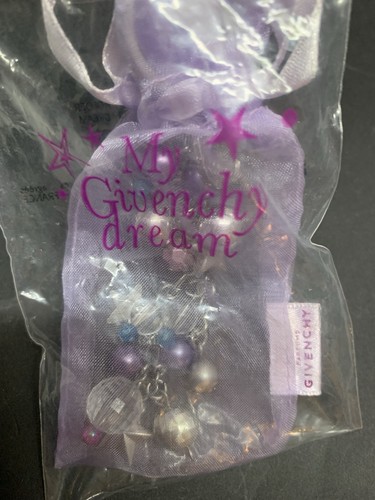"My Givenchy dream" Key holder keychain Sealed in original bag faux pearls - Picture 8 of 14