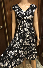 Ralph Lauren Liquid Knit Dress Sz 2 Fit & Flare Black Floral Empire Waist EUC