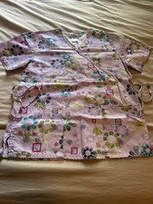 Women  s SB Scrubs Floral Print Tied Back Scrub Top Size Small