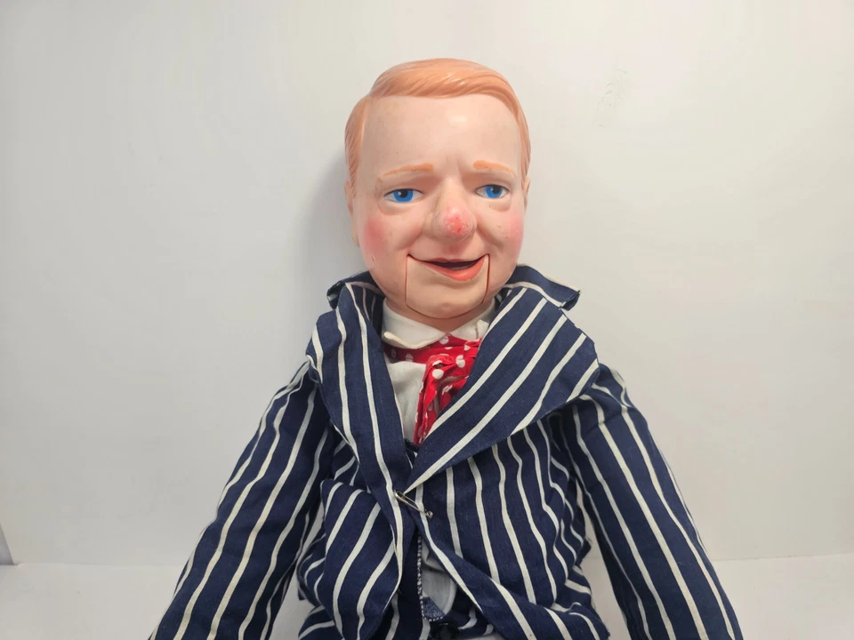 Muñeca de colección Eegee Goldberger W.C. Fields Ventrílocuo Maniquí 31" Años 80 MANO DAÑADA Foto 2 de 4