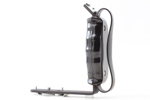 [Near MINT] Mamiya Left Hand Grip Flash Bracket for TLR M645 RB67 RZ67 Japan
