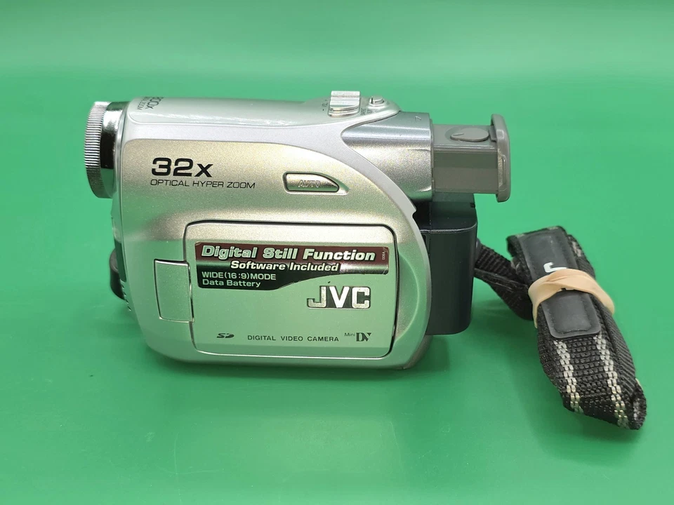 JVC GR-D370U MiniDV Camcorder - Ready to Capture Memories! (New SD Card/Tape - Image 2 of 4