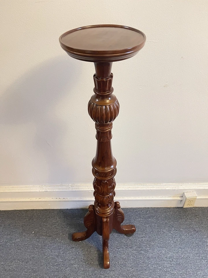 Soporte grande de pedestal de caoba tallado a mano | Columna de exhibición victoriana clásica Foto 2 de 4