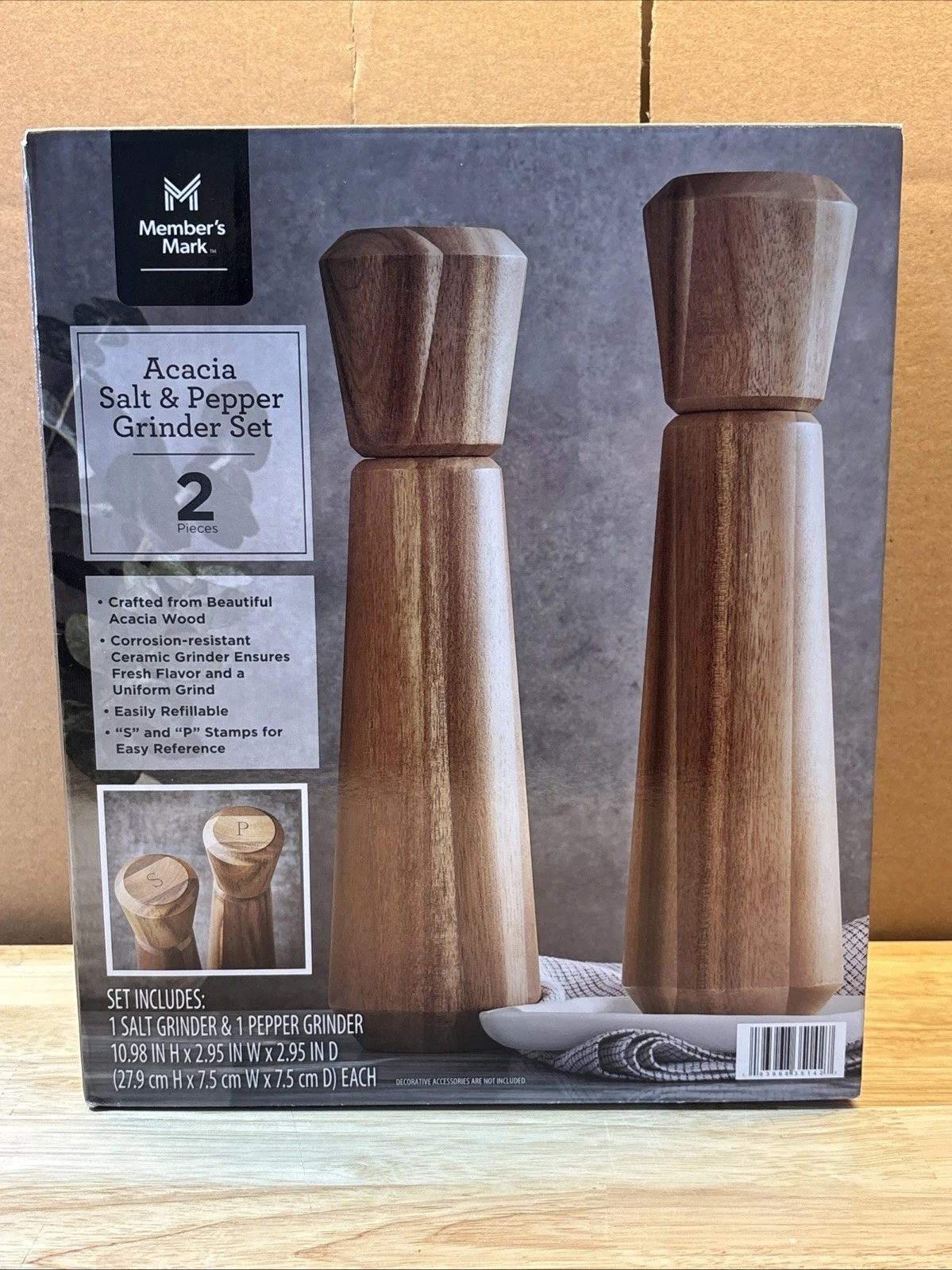 New 2 Pack Member's Mark Acacia Salt & Pepper Grinder Set Natural Color
