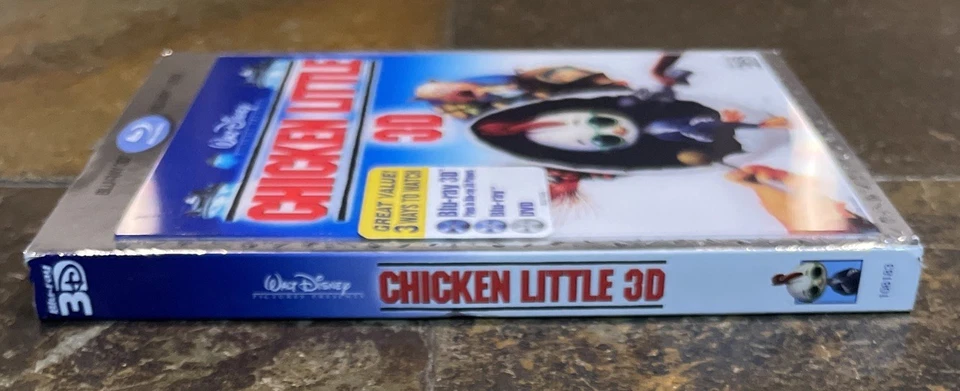 Chicken Little 3D Bluray/DVD w/ Lenticular Slipcover RARE OOP Out Of Production - Image 4 of 4
