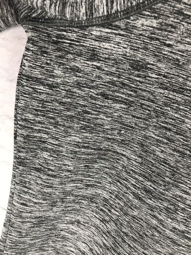 Top deportivo Reebok mediano para mujer gris manga larga elástico A97 - Imagen 6 de 9
