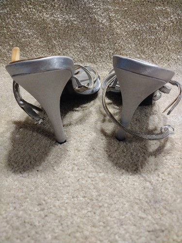 M By Marinelli Size 7.5M Heels - Picture 7 of 8