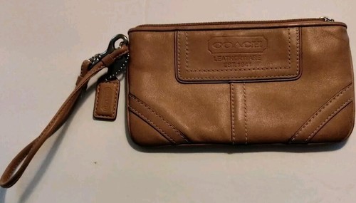 Coach Handgelenktasche hellbraun Leder gefüttert Reißverschluss. - Bild 4 von 14