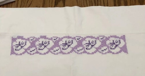 Pair of Vintage White PILLOWCASES with Purple Color Cross-Stitch Floral Design - Picture 3 of 5