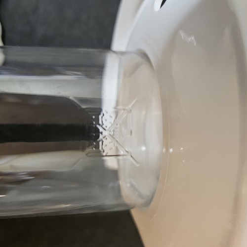 Vintage Art Deco Italian Clear Glass Pitcher With White Lid and Ice Chamber - Picture 8 of 9