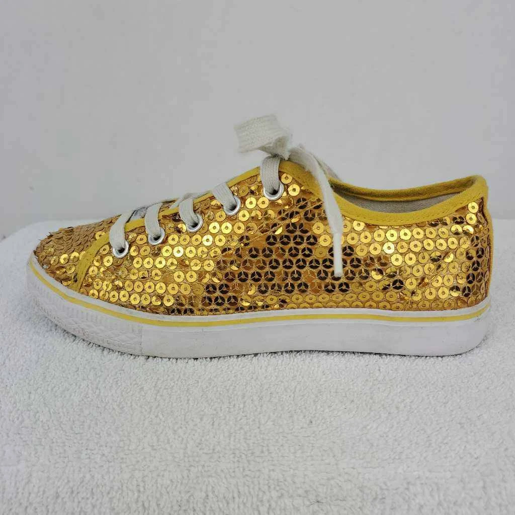 Blown glass Christmas ornament, yellow sneakers | online sales on  HOLYART.com