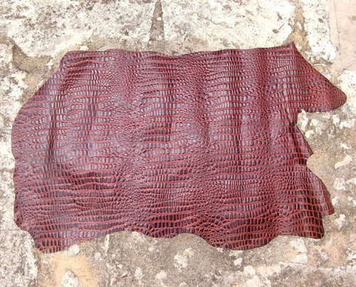 Brown veg tan crocodile embossed italian thick cow leather hides for crafts - Picture 2 of 5