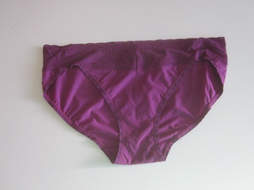Natori Bliss Perfection V-Kini Panty 756092 One Size MSRP $18.00 -$20.00 NWT - Picture 19 of 64
