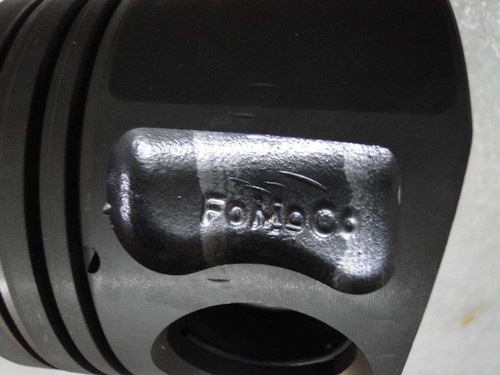BK2Q Genuine Transit 14 HT03 BAL VD3 Piston BK2Q DD 15 F0M000 - Picture 6 of 6