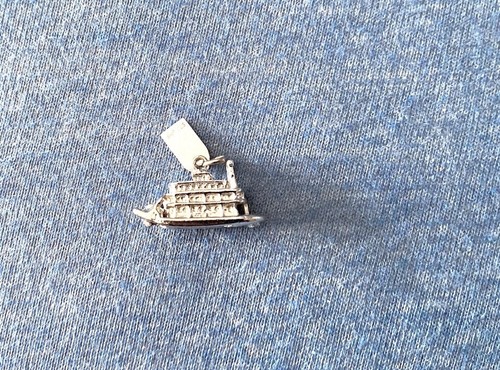 Estate 50s-60s NOC Ster CHARM: PADDLEWHEELER River Boat 'NEW ORLEANS" HANGTAG - Picture 3 of 12