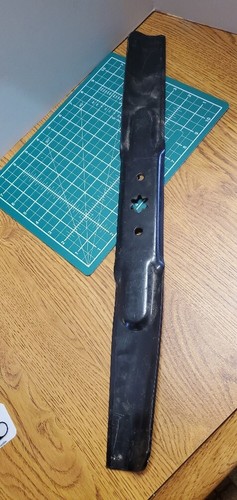 (QTY 1) 46" Deck Blade for Cub Cadet LTX1045 LTX1046 46" 942-04244A 742-04290 - 第 1/3 張圖片