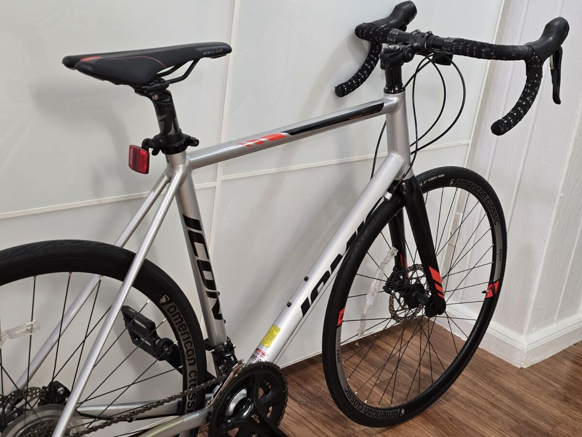 Jamis Icon Pro 61cm Shimano 105 Road Bike | eBay Jamis Icon Pro 61cm Shimano 105 Road Bike | eBay
