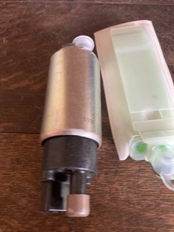 Bomba de combustible Beck Arnley 152-0900 para 98-01 Chevrolet Metro 95-02 Mazda Millenia Foto 2 de 4