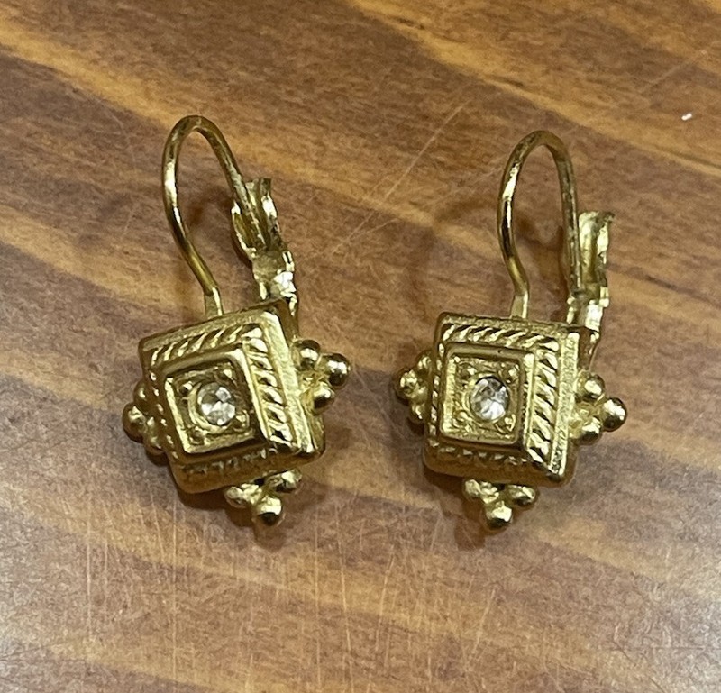Gold Tone With Clear Stone Vintage Dangle Earrings Excellent Condition!