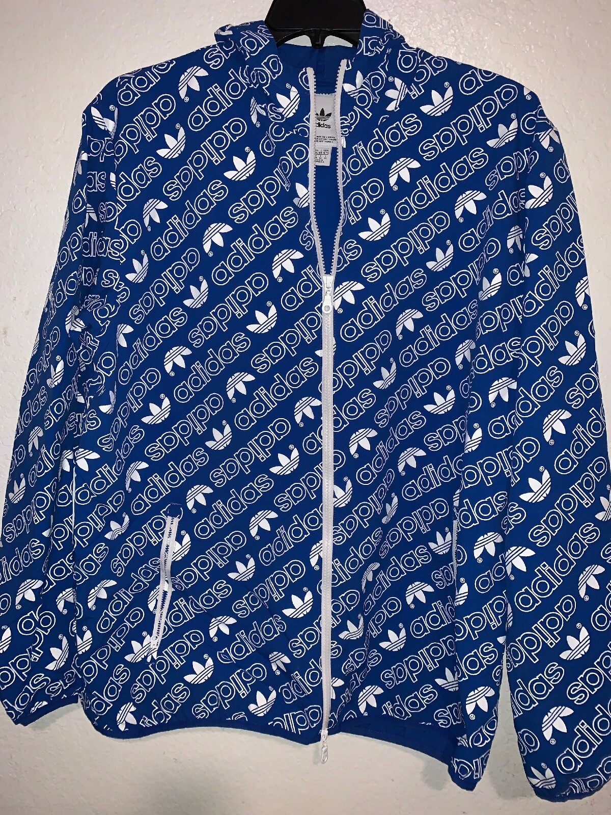 Foto 1 di 2