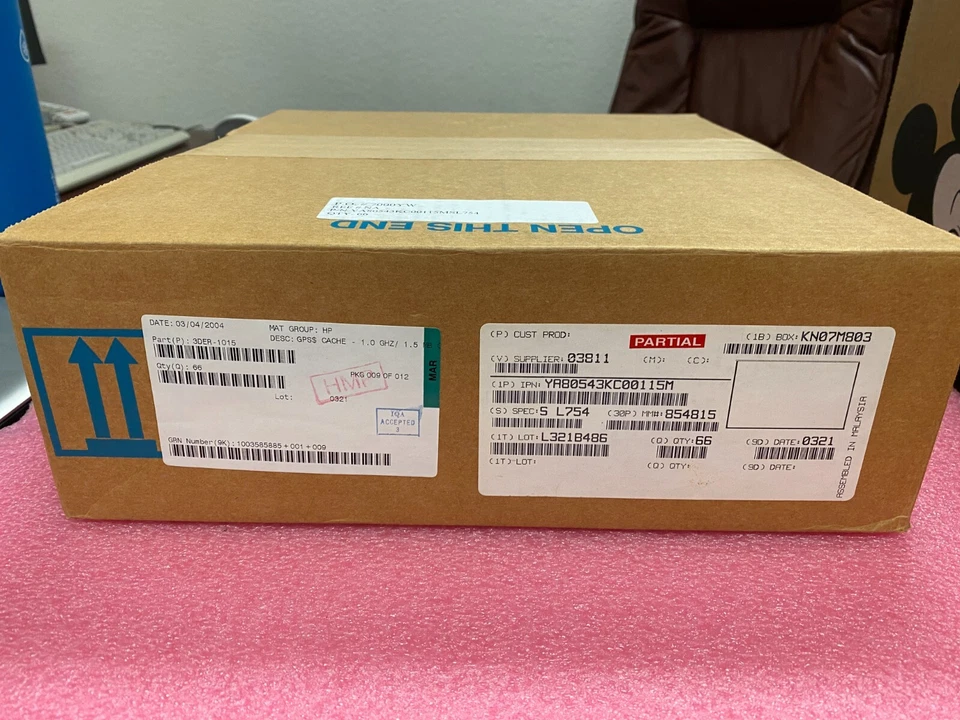 Vintage & New INTEL ITANIUM 2, 1.0GB/400/1.5MB YA80543KC00115M SL754 PGA 611 - Image 2 of 4