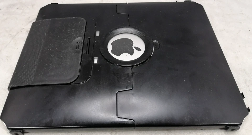 Apple iPad 1st Gen MB293LL/A 9.7" ( 1.0 GHz Cortex-A8/32GB/256MB RAM) - Image 4 of 4