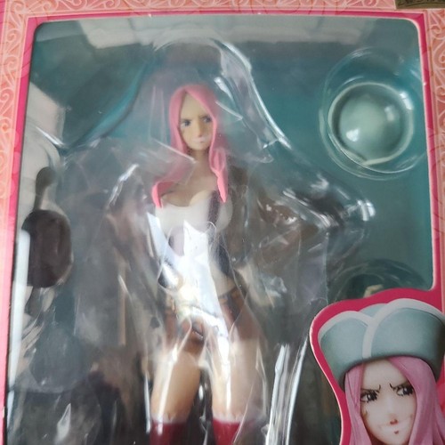 BANDAI S.H. Figuarts Jewelry Bonney One Piece Action Figure New - Picture 2 of 8