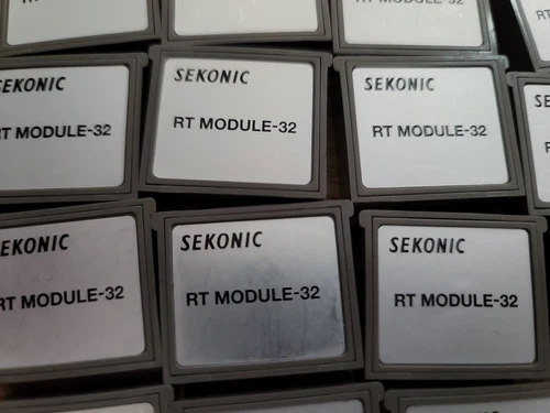 One Sekonic Pocket Wizard RT Module 32 RT32  L -358 L-558 L-758 l-358 RT-32