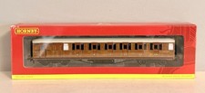 Hornby R4170 OO GAUGE LNER 61FT 6 IN CORRIDOR BRAKE COACH