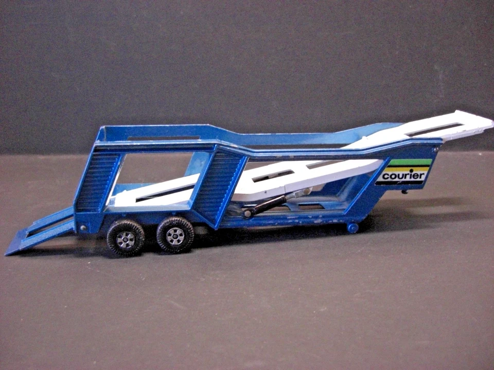 MATCHBOX SUPERKINGS BEDFORD K-3 / K-10 CAR TRANSPORTER - Image 3 of 4