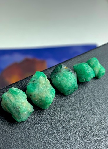 Emerald crystal - Picture 4 of 9