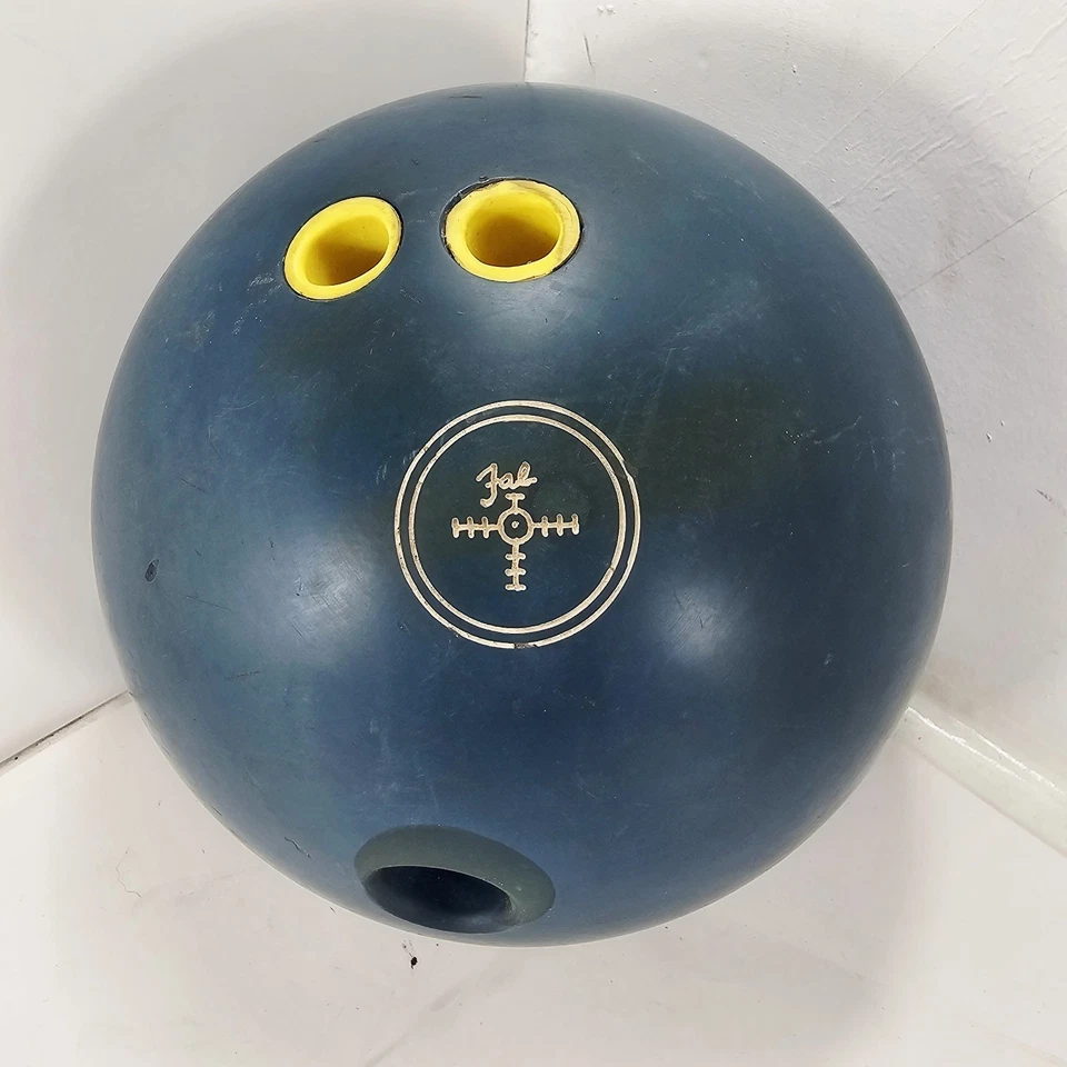 复古 Blue Fab Hammer 钻孔保龄球 - 16 磅 — 第 2/4 张图片