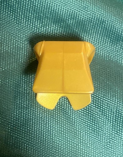LEGO Gold Knight Minifigure 7079 Castle Drawbridge Defense Cas415 New Armor! - Picture 7 of 10