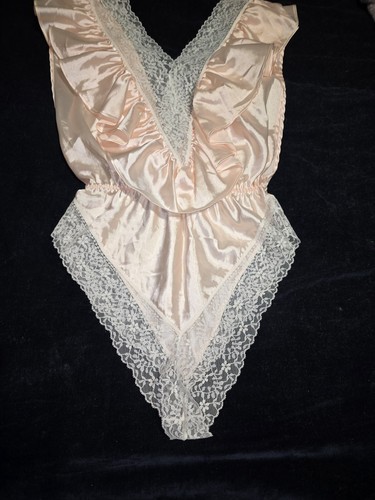 Vintage Lily Of France Teddy Pink Satin Ruffle Bodysuit Romper Teddie S - Picture 9 of 11